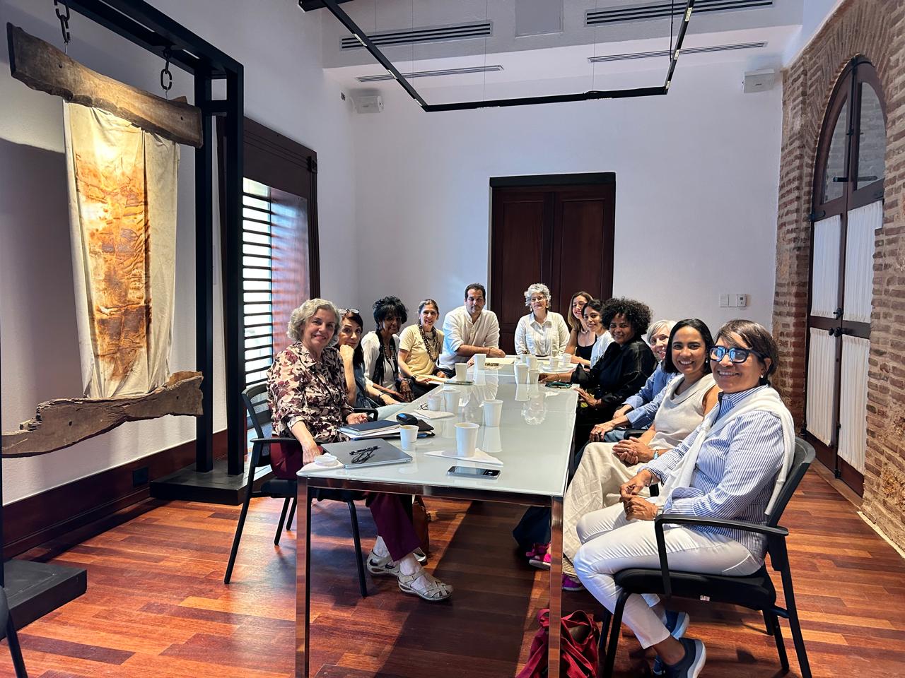Exposición Carteles en Dos Calles